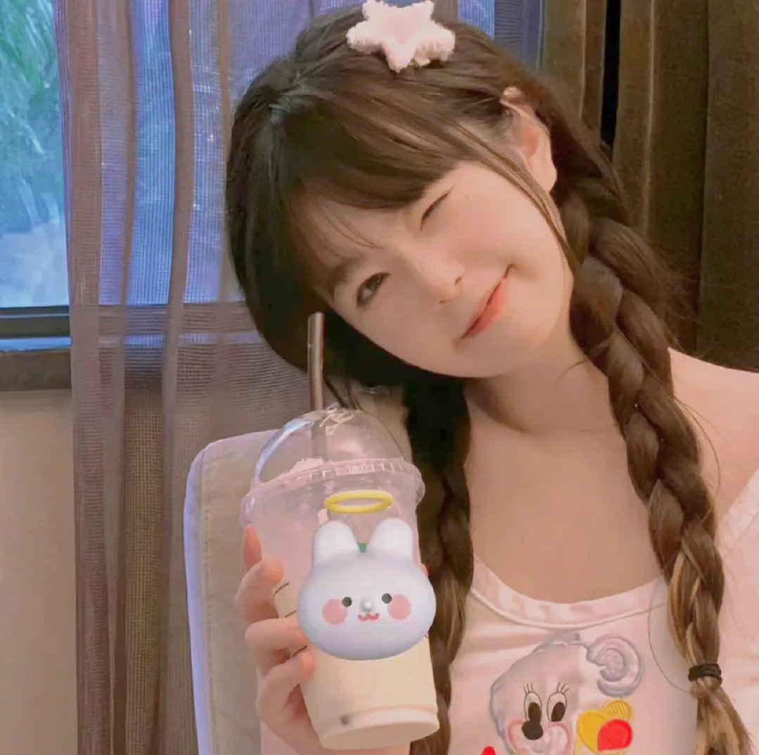 蜜蜂酿蜜